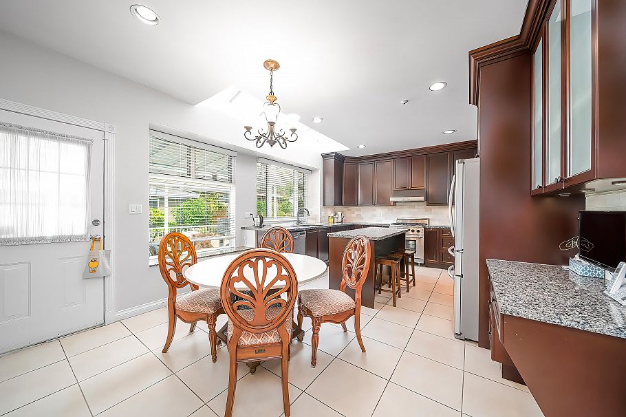 2407 W 18th Avenue Vancouver, BC - 8