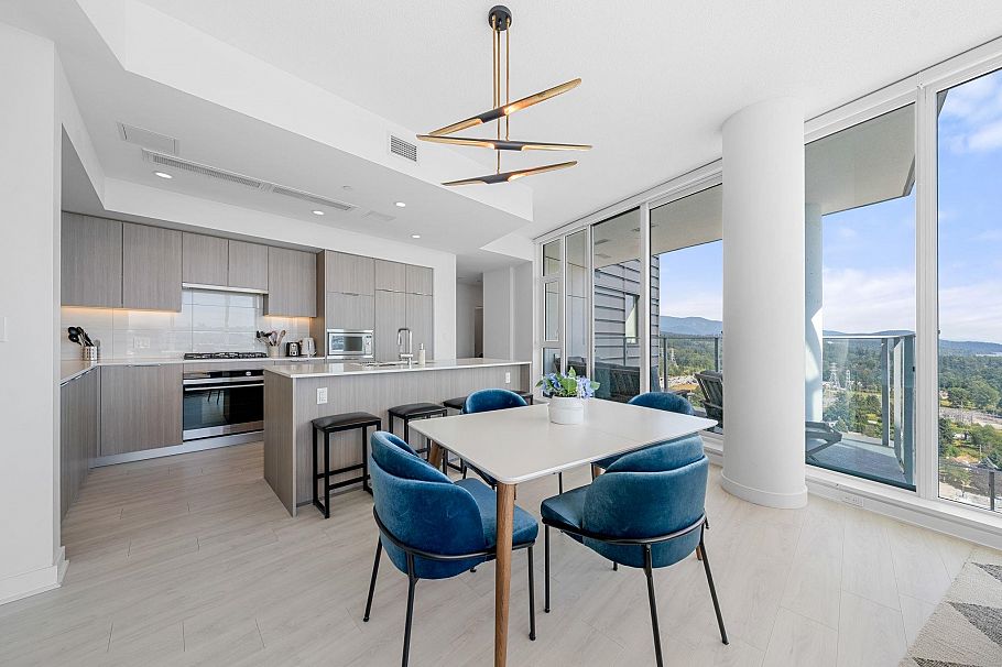 2702 1401 Hunter Street North Vancouver, BC - 12