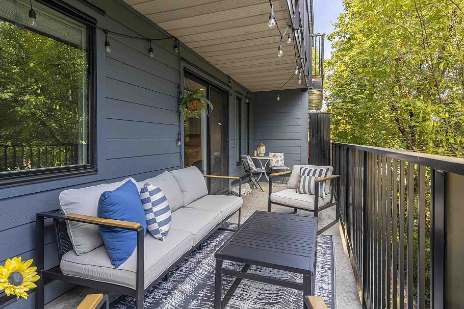 206 1365 E 7th Avenue Vancouver, BC - 1