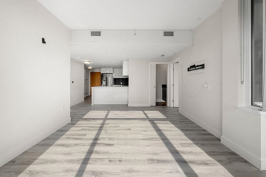 609 3451 Sawmill Crescent Vancouver, BC - 4