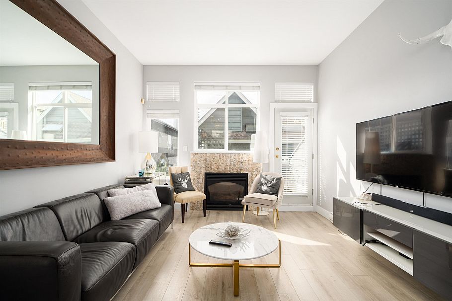 D 136 W 4th Street North Vancouver, BC - 5