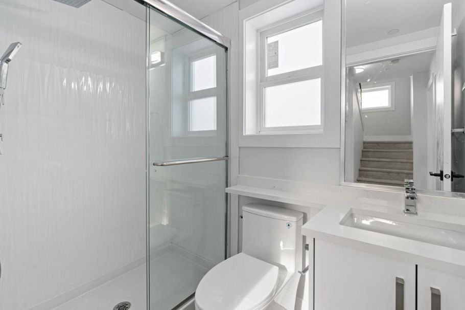 6751 Knight Street Vancouver, BC - 35