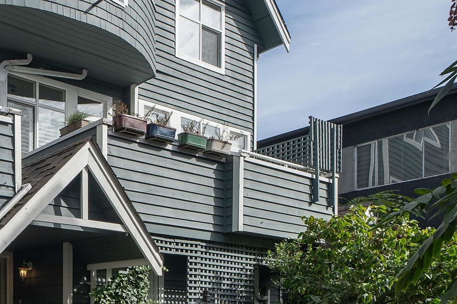 D 136 W 4th Street North Vancouver, BC - 2