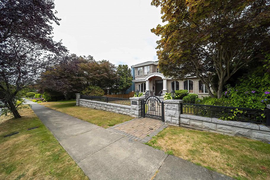 2407 W 18th Avenue Vancouver, BC - 37