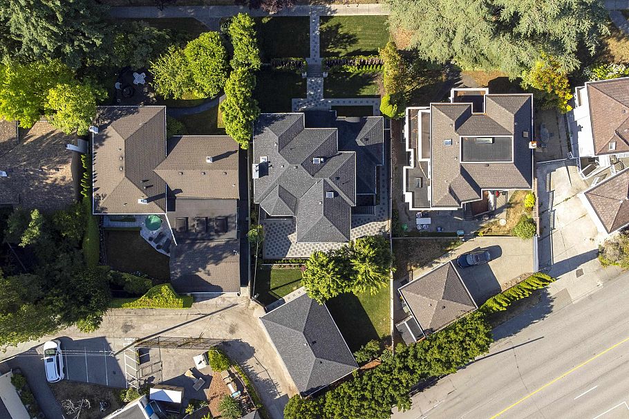 4085 SW Marine Drive Vancouver, BC - 40