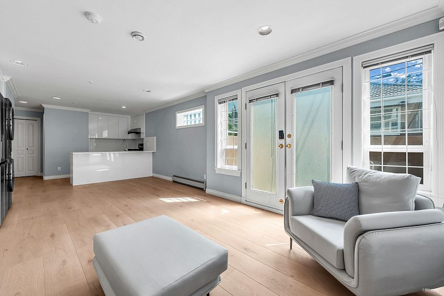 1748 W 68th Avenue Vancouver, BC - 26