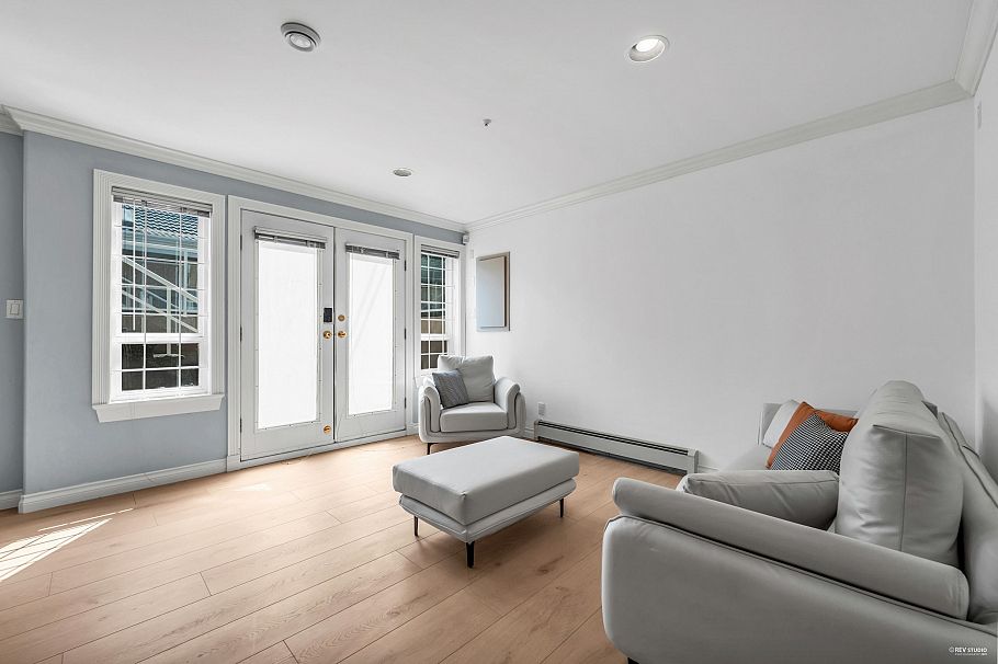 1748 W 68th Avenue Vancouver, BC - 25