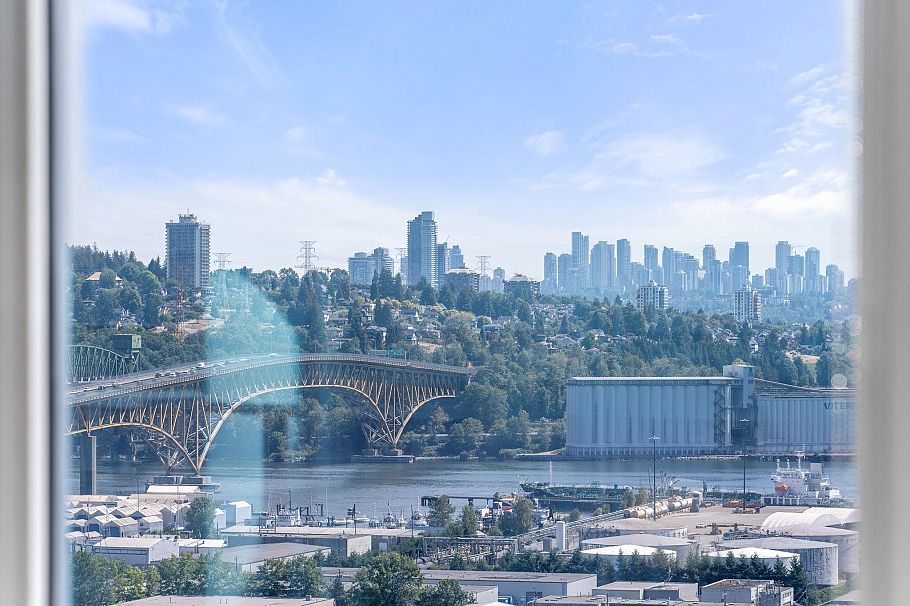 2702 1401 Hunter Street North Vancouver, BC - 11