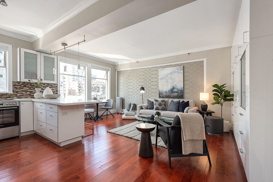 55 777 Burrard Street Vancouver, BC - 4