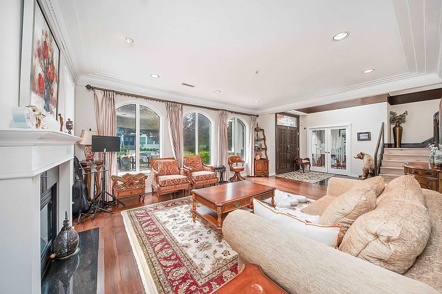 2407 W 18th Avenue Vancouver, BC - 3