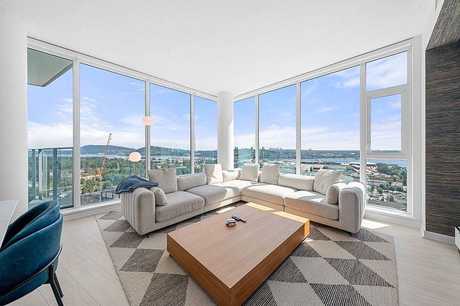 2702 1401 Hunter Street North Vancouver, BC - 1