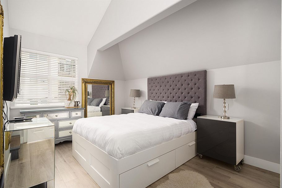 D 136 W 4th Street North Vancouver, BC - 13