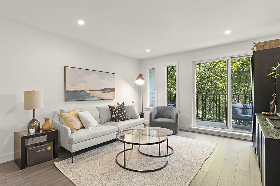 206 1365 E 7th Avenue Vancouver, BC - 4