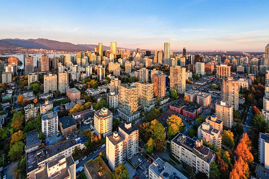 405 1365 Davie Street Vancouver, BC - 38