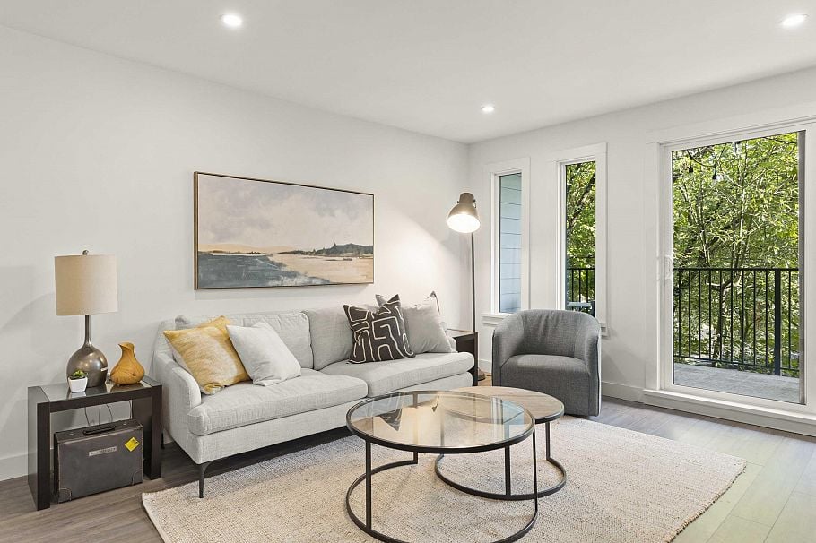 206 1365 E 7th Avenue Vancouver, BC - 3