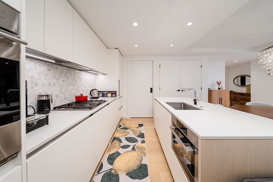 405 1365 Davie Street Vancouver, BC - 11