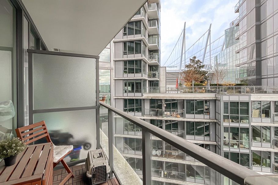 1205 68 Smithe Street Vancouver, BC - 23