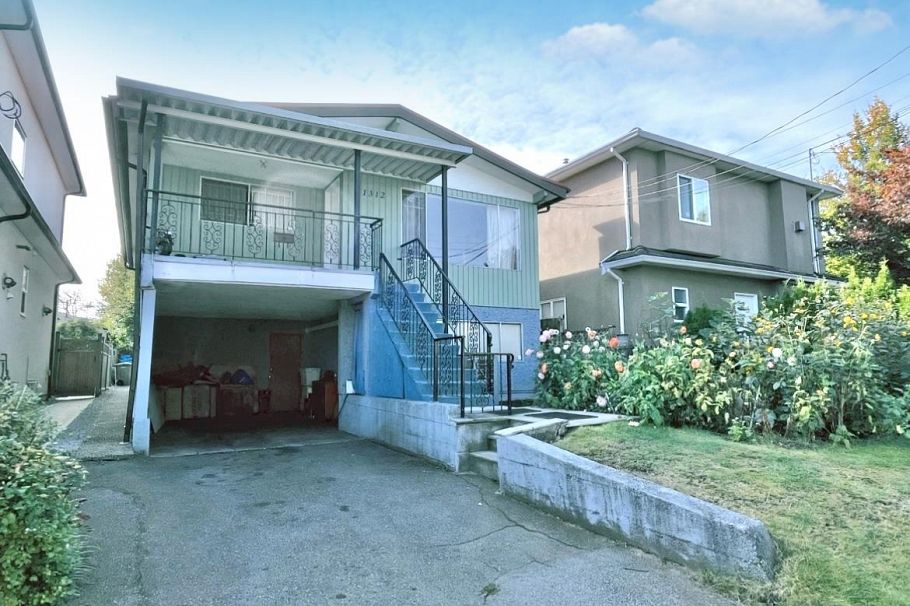 1312 E 28th Avenue Vancouver, BC - 2
