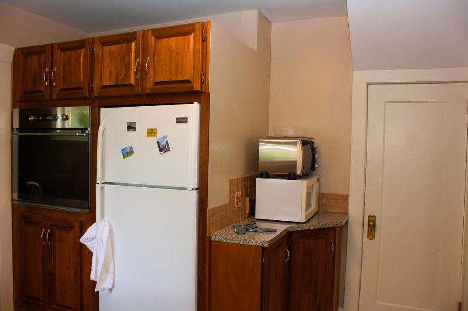 3346 W 10th Avenue Vancouver, BC - 10