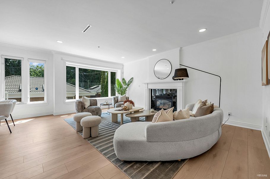 1748 W 68th Avenue Vancouver, BC - 16