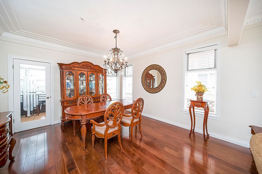 2407 W 18th Avenue Vancouver, BC - 9