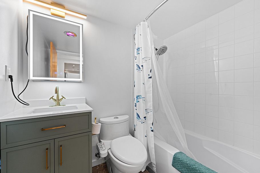 2508 1850 Comox Street Vancouver, BC - 9