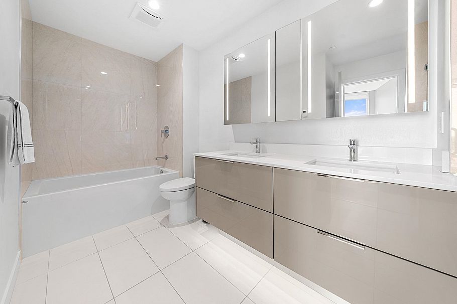 2702 1401 Hunter Street North Vancouver, BC - 22