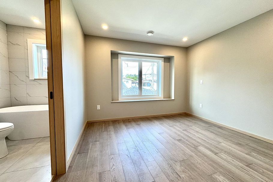 5216 Rupert Street Vancouver, BC - 5