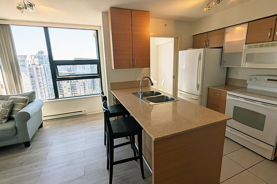 2705 977 Mainland Street Vancouver, BC - 4