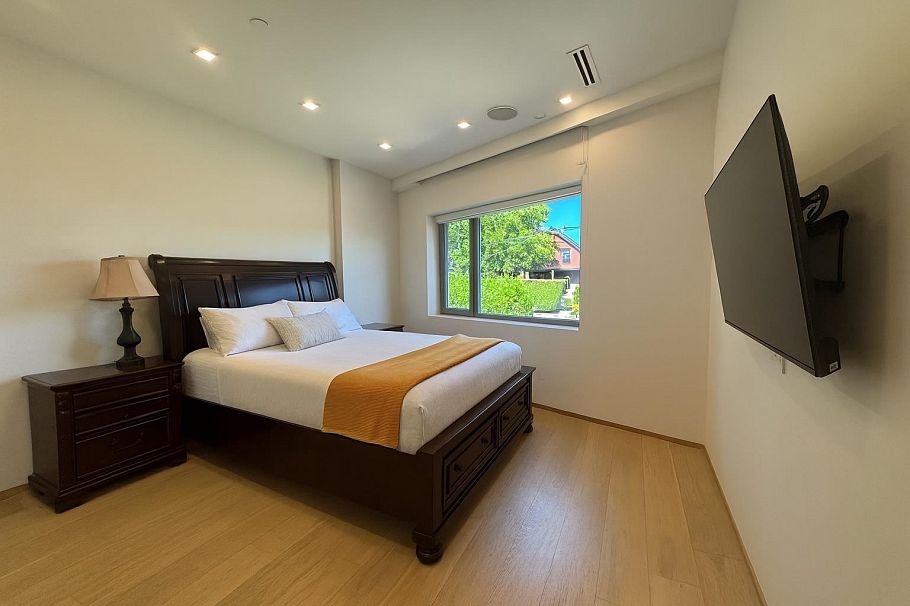 1076 Park Drive Vancouver, BC - 11