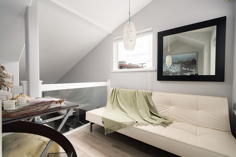 D 136 W 4th Street North Vancouver, BC - 17