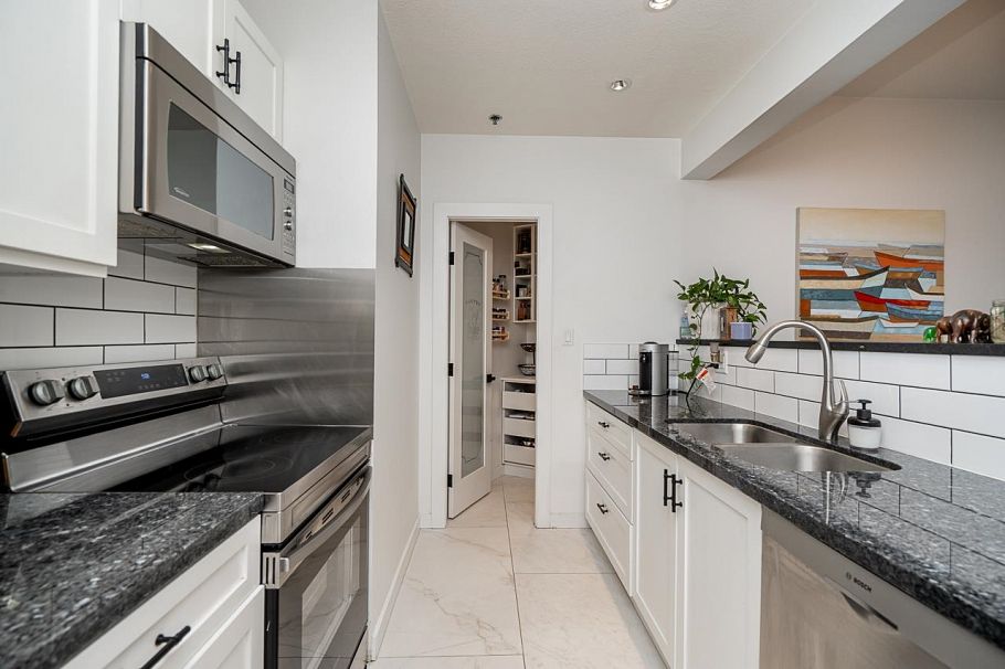 408 503 W 16th Avenue Vancouver, BC - 10