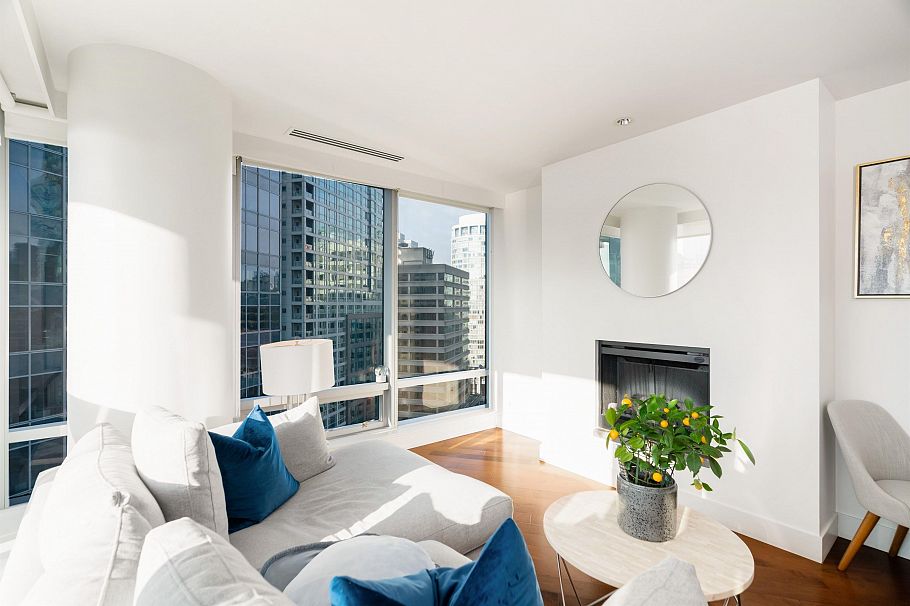 1808 1111 Alberni Street Vancouver, BC - 3