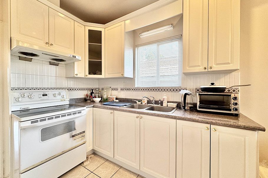 3632 E 28th Avenue Vancouver, BC - 12