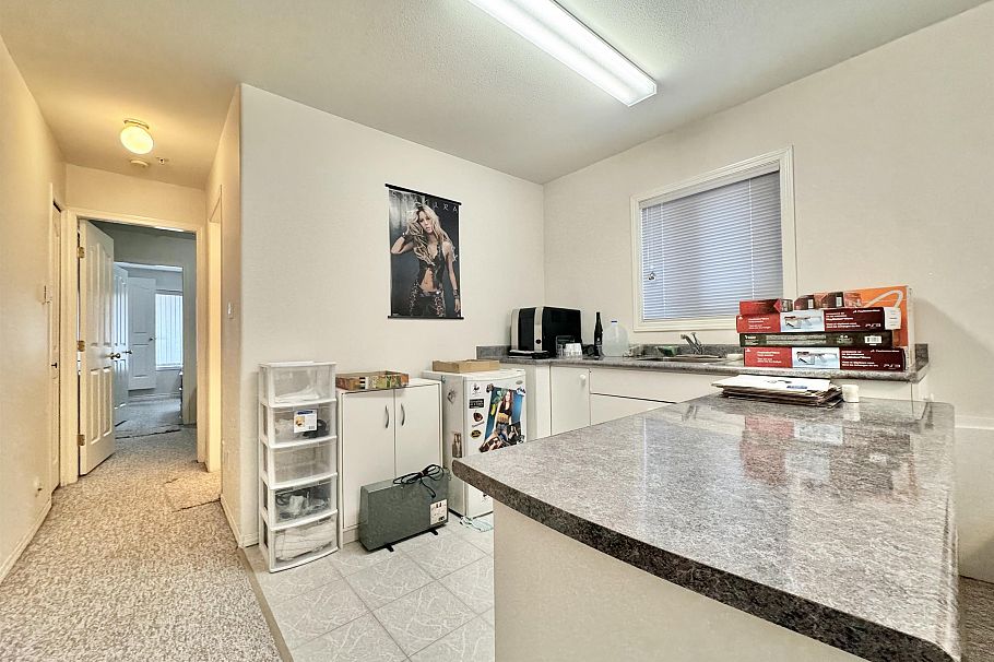 3632 E 28th Avenue Vancouver, BC - 19