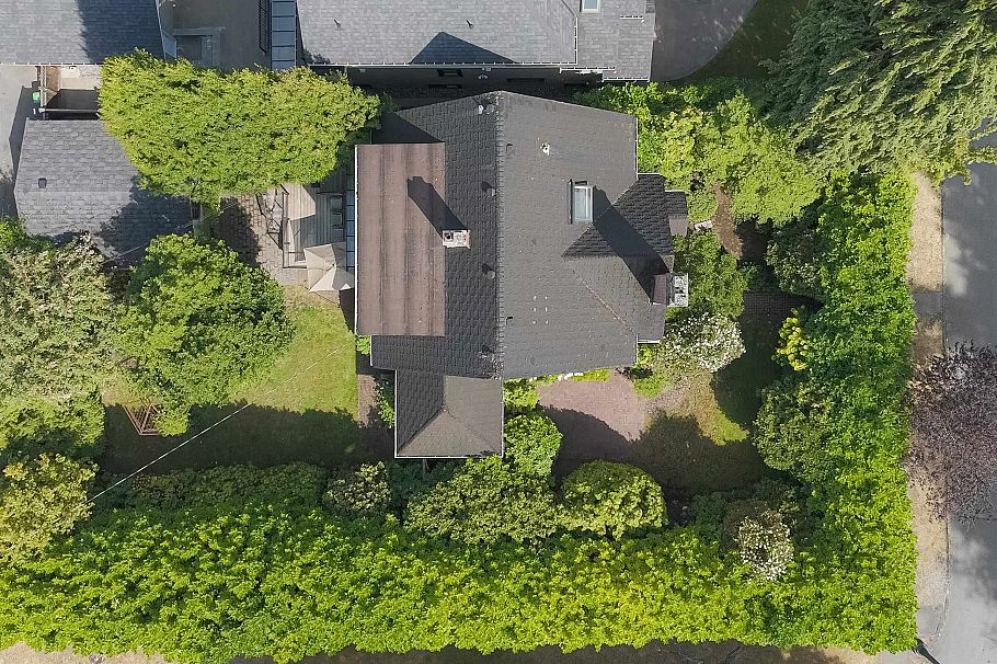 1897 W 37th Avenue Vancouver, BC - 4