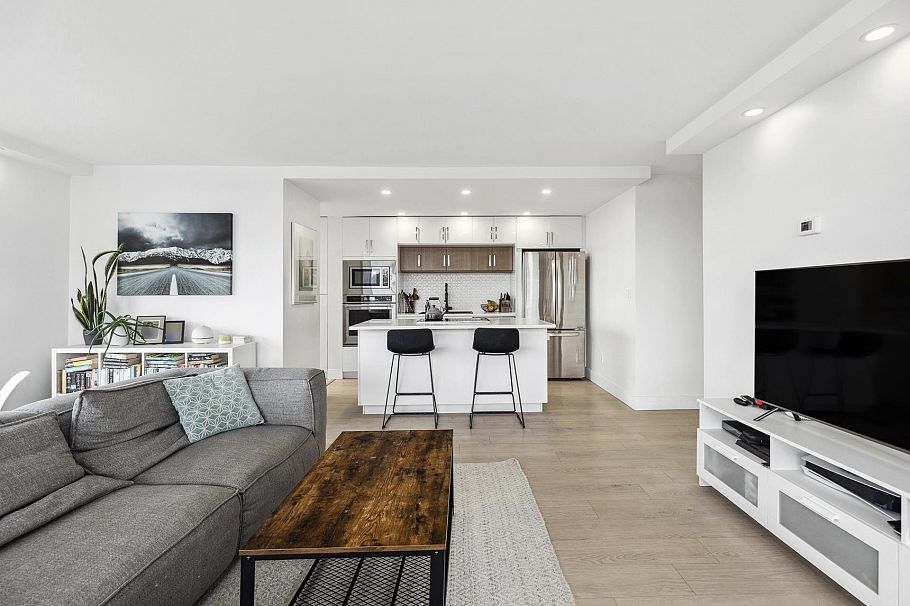 1003 140 E Keith Road North Vancouver, BC - 1