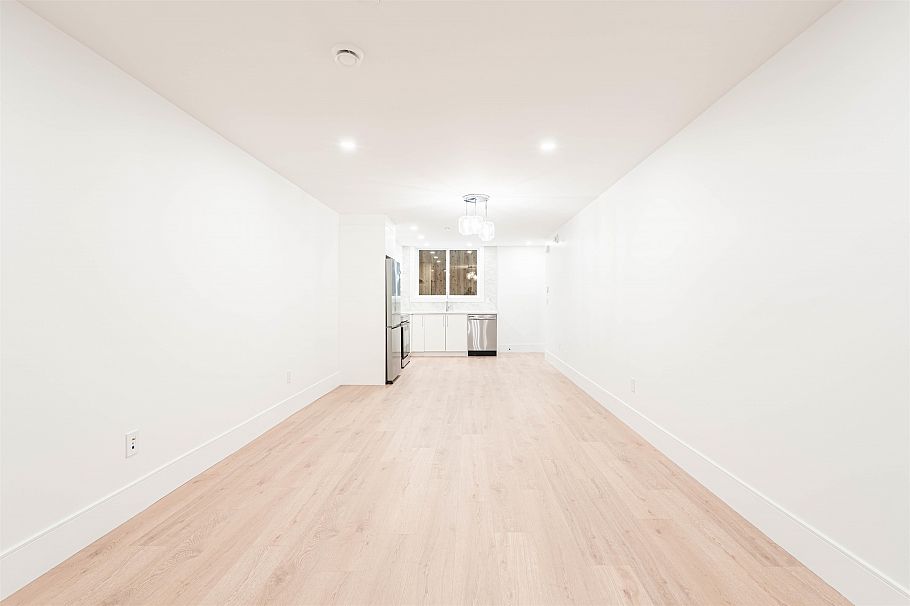 3 6649 Heather Street Vancouver, BC - 30