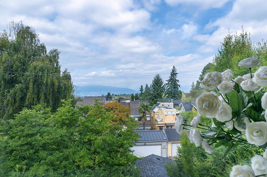 1897 W 37th Avenue Vancouver, BC - 22