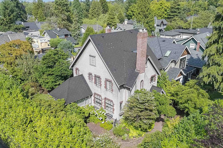 1897 W 37th Avenue Vancouver, BC - 3