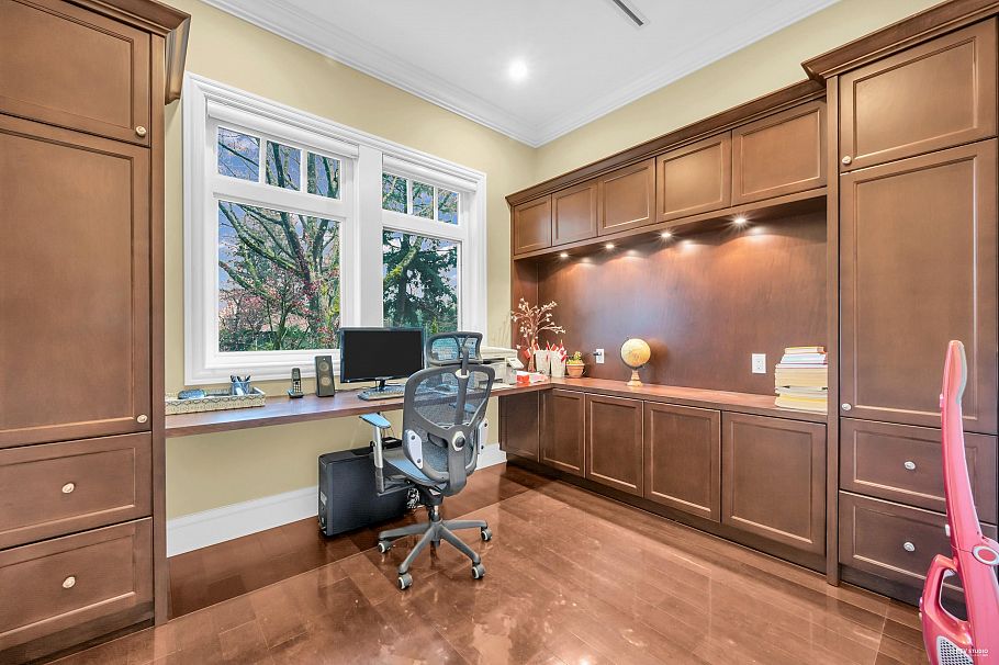 1737 W 63rd Avenue Vancouver, BC - 22