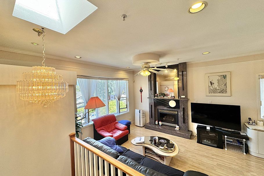 3632 E 28th Avenue Vancouver, BC - 5