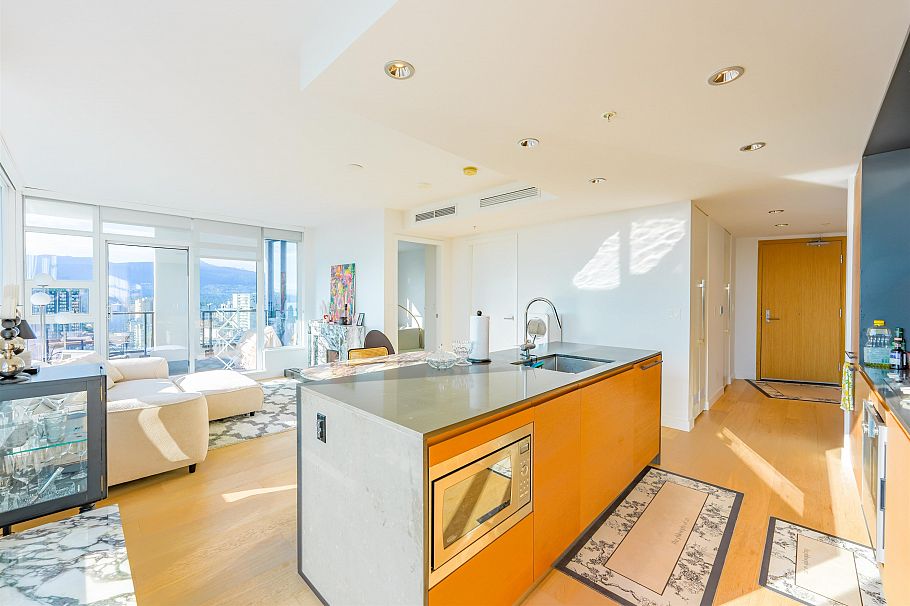 2701 1289 Hornby Street Vancouver, BC - 16