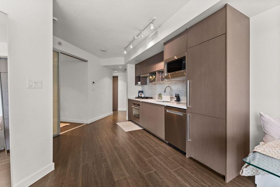 820 68 Smithe Street Vancouver, BC - 3