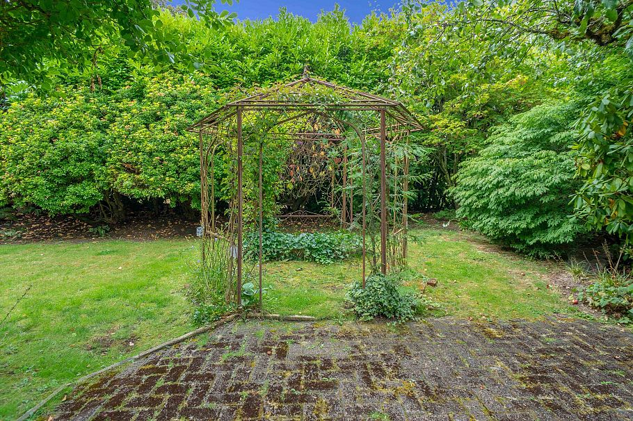 1897 W 37th Avenue Vancouver, BC - 33