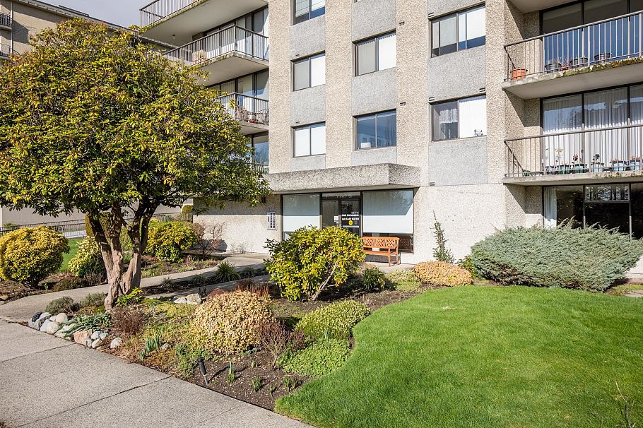 1003 140 E Keith Road North Vancouver, BC - 21