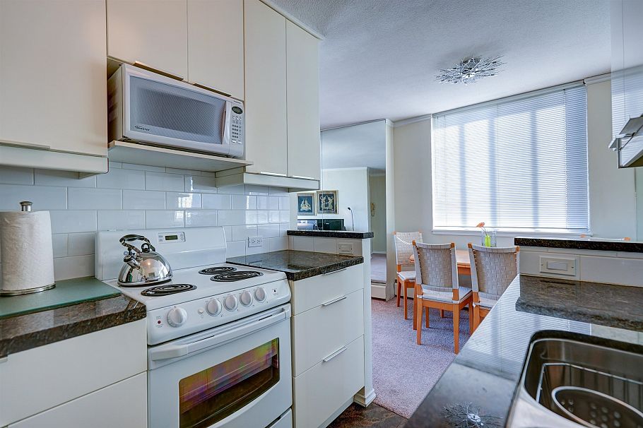 2208 1251 Cardero Street Vancouver, BC - 10