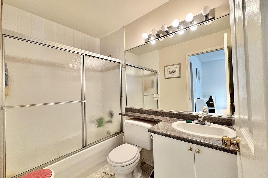 3632 E 28th Avenue Vancouver, BC - 28