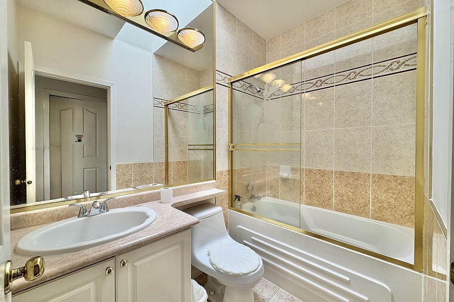 3632 E 28th Avenue Vancouver, BC - 10