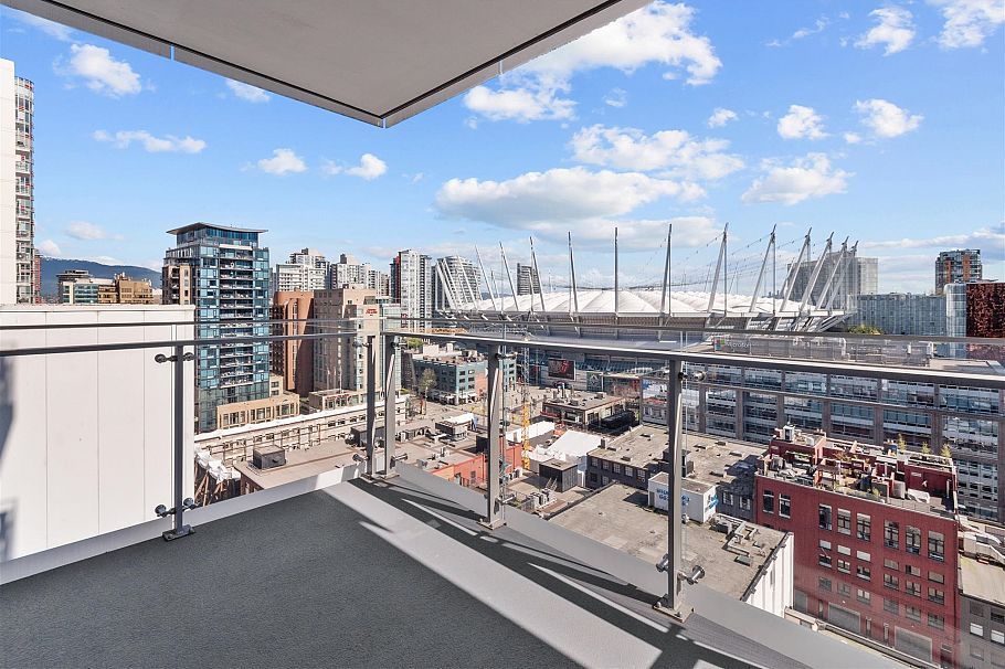 1502 885 Cambie Street Vancouver, BC - 3